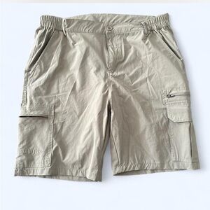 Men's Tan Cargo Shorts